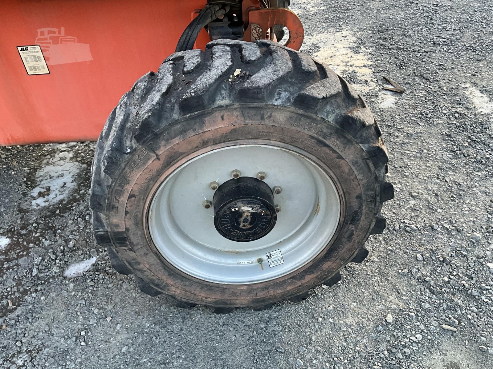 Telescopic Boom Lift - View 2